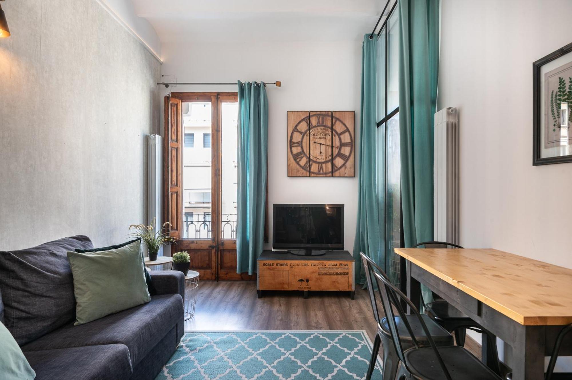 Beautiful Renovated Loft Minutes From The Beach Барселона Экстерьер фото