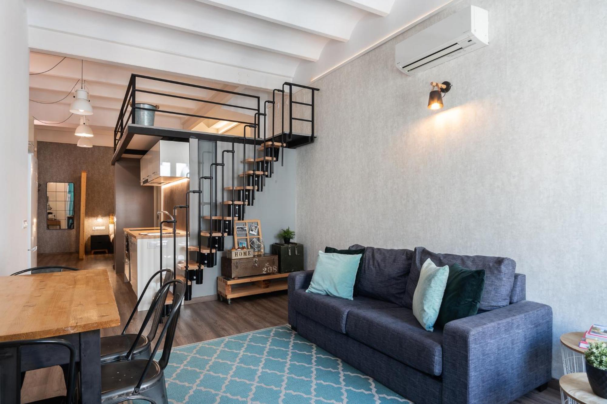 Beautiful Renovated Loft Minutes From The Beach Барселона Экстерьер фото