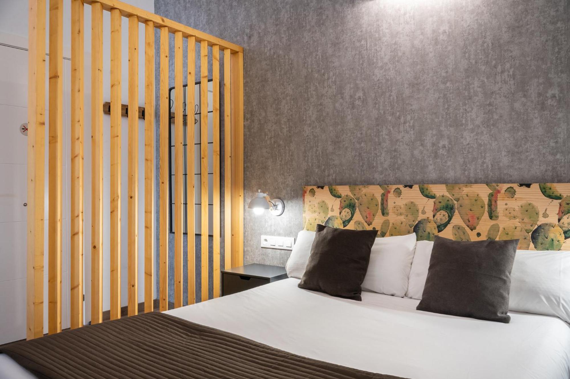 Beautiful Renovated Loft Minutes From The Beach Барселона Экстерьер фото